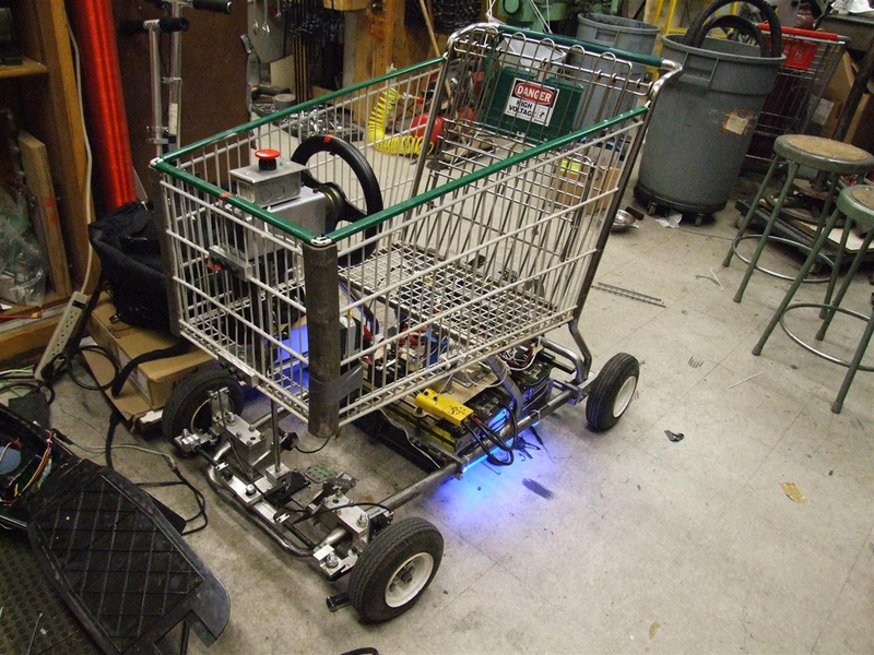 Illustration for article titled Electric Shopping Go-Kart Makes For Speedy, Stealthy Grocery-Getting